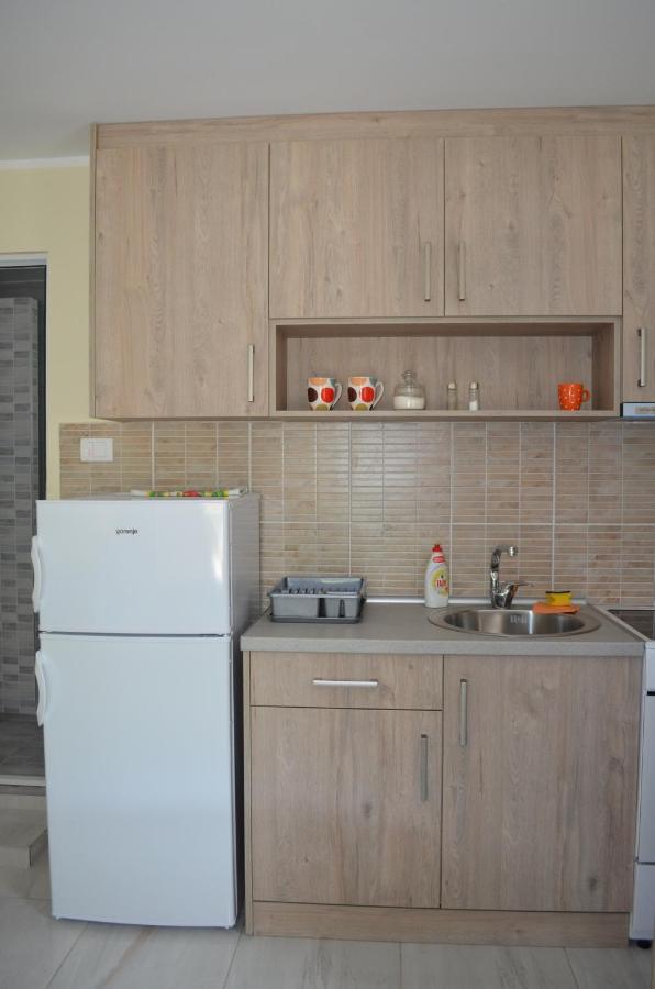 Apartmani Ana Vrdnik Exterior photo