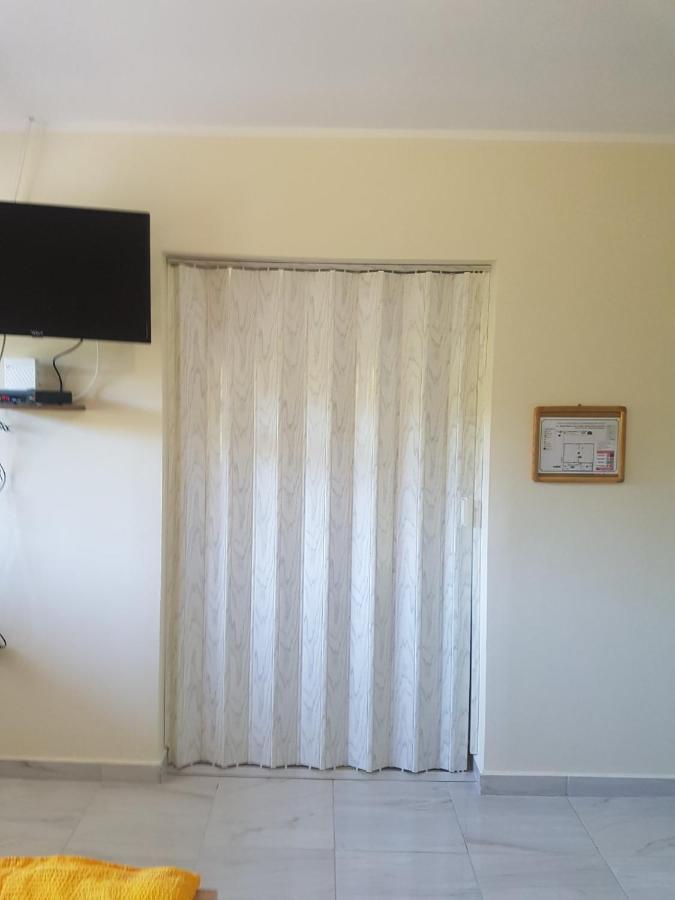 Apartmani Ana Vrdnik Exterior photo